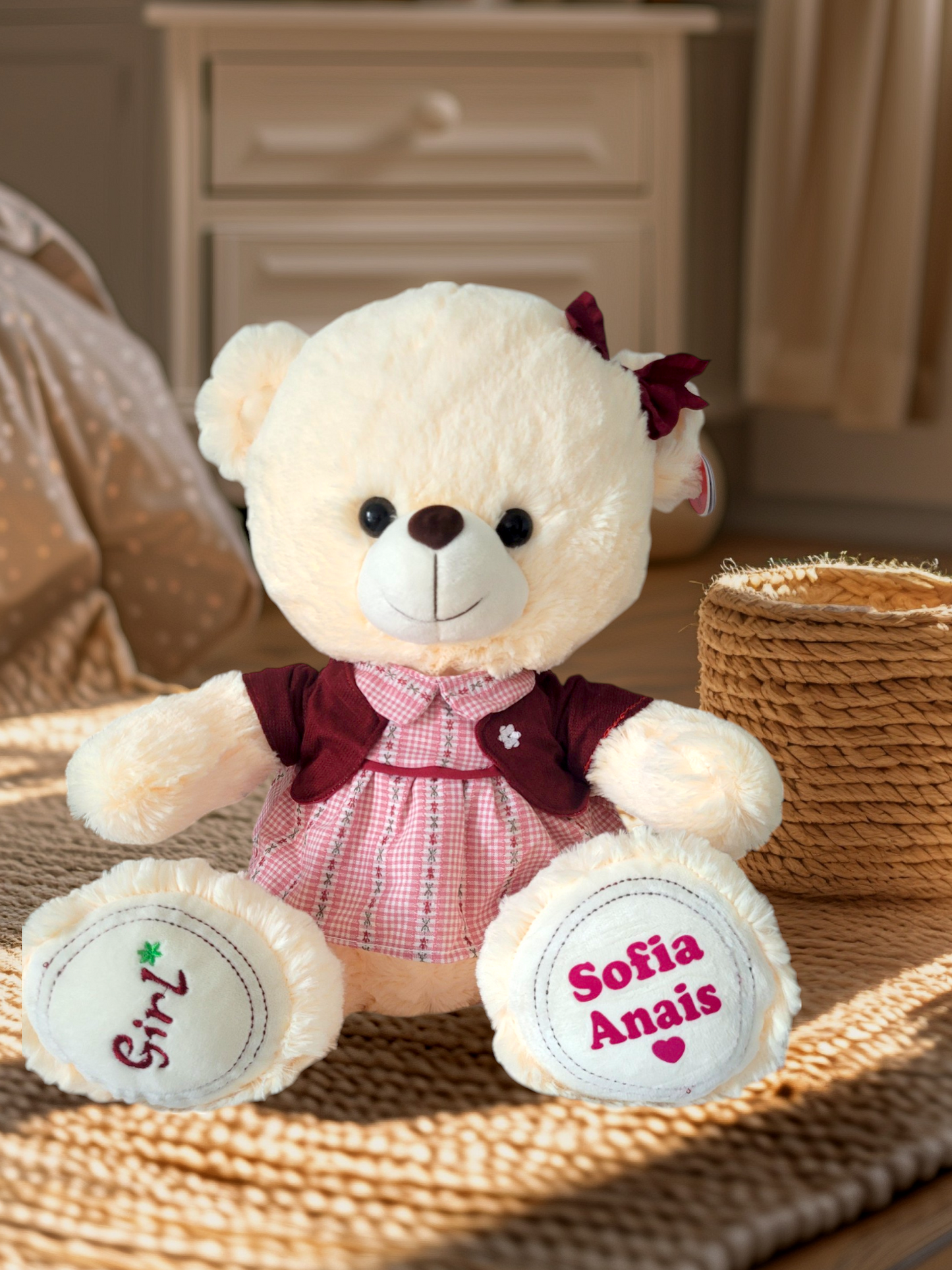 Set Cadou „Tandrețe și Magie” – Ursuleț Personalizat & Păpușă Dansatoare cu Lumină și Muzică