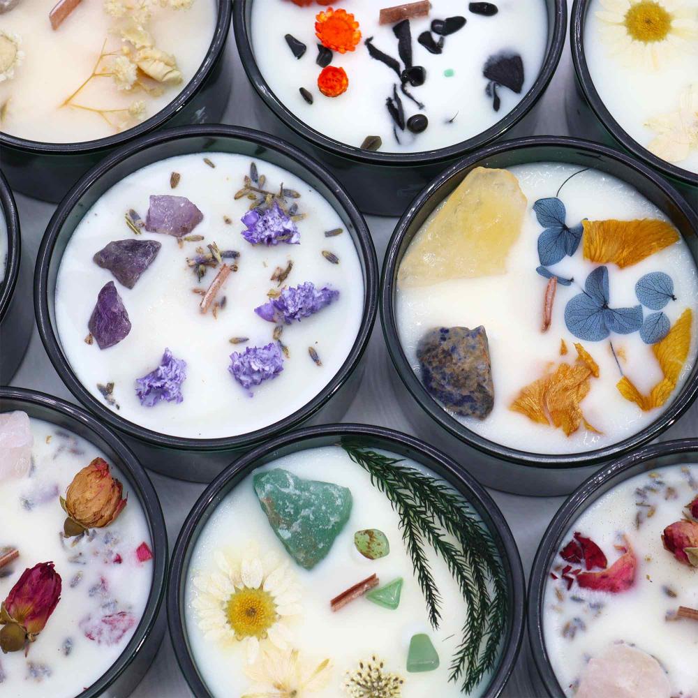 Lumânare parfumată cu Flori și Cristale - Îndrăgostiții - IUBIRE ȘI AFECȚIUNE