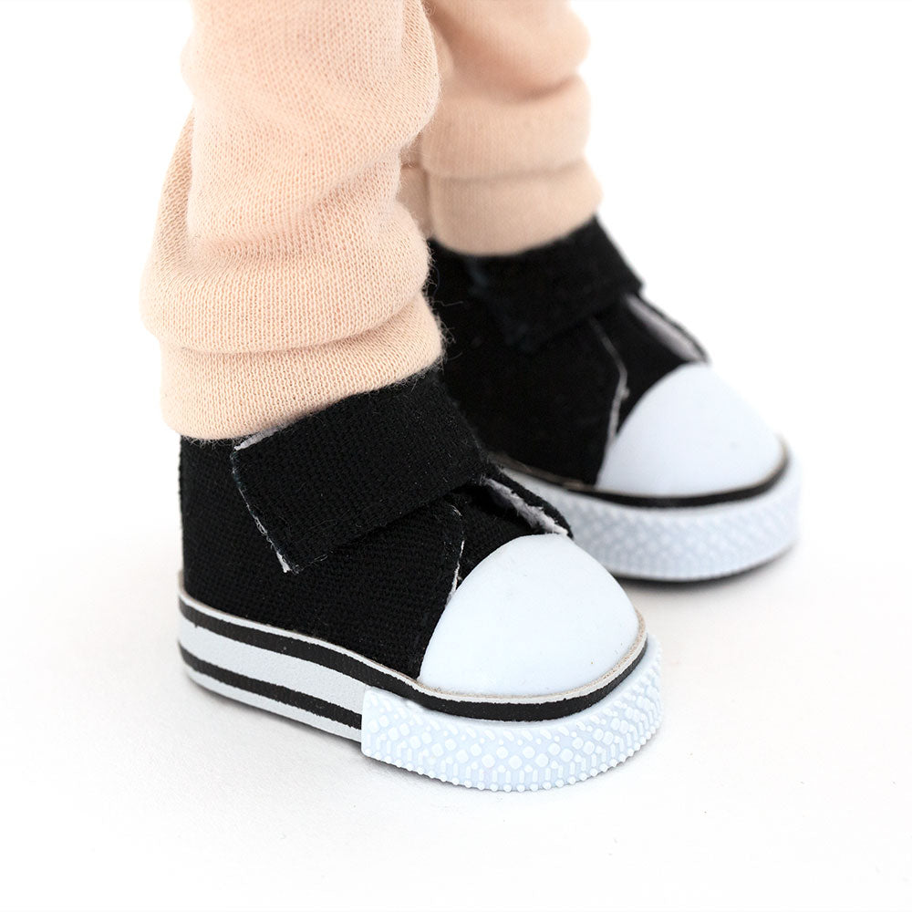 Set Palton Alb + Accesorii pentru Păpuși Sweet Sisters (32 cm) – Ținută Premium de Joacă