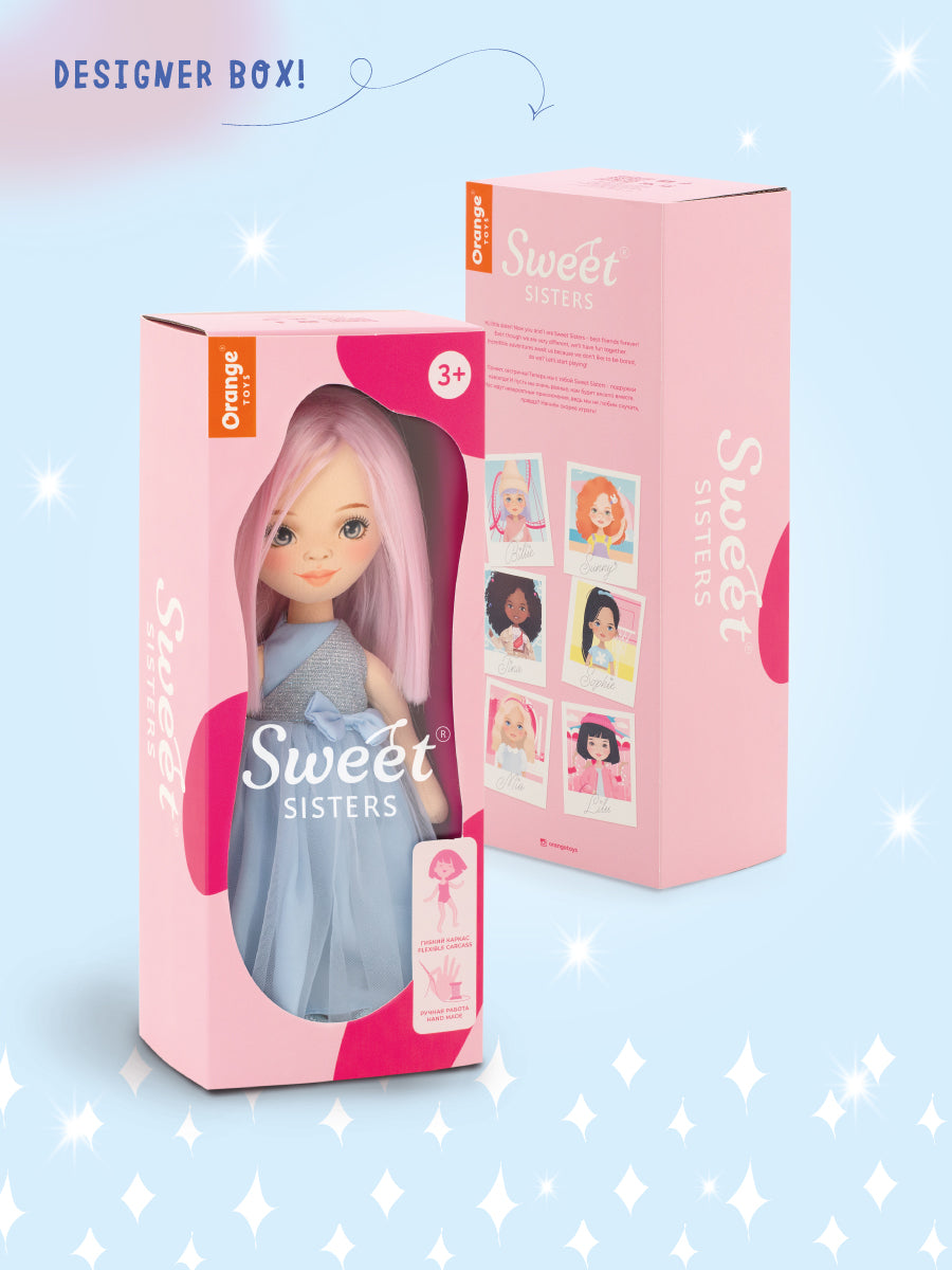 Billie într-o rochie albastră de satin – Păpușă de Pluș Premium Sweet Sisters (32 cm)