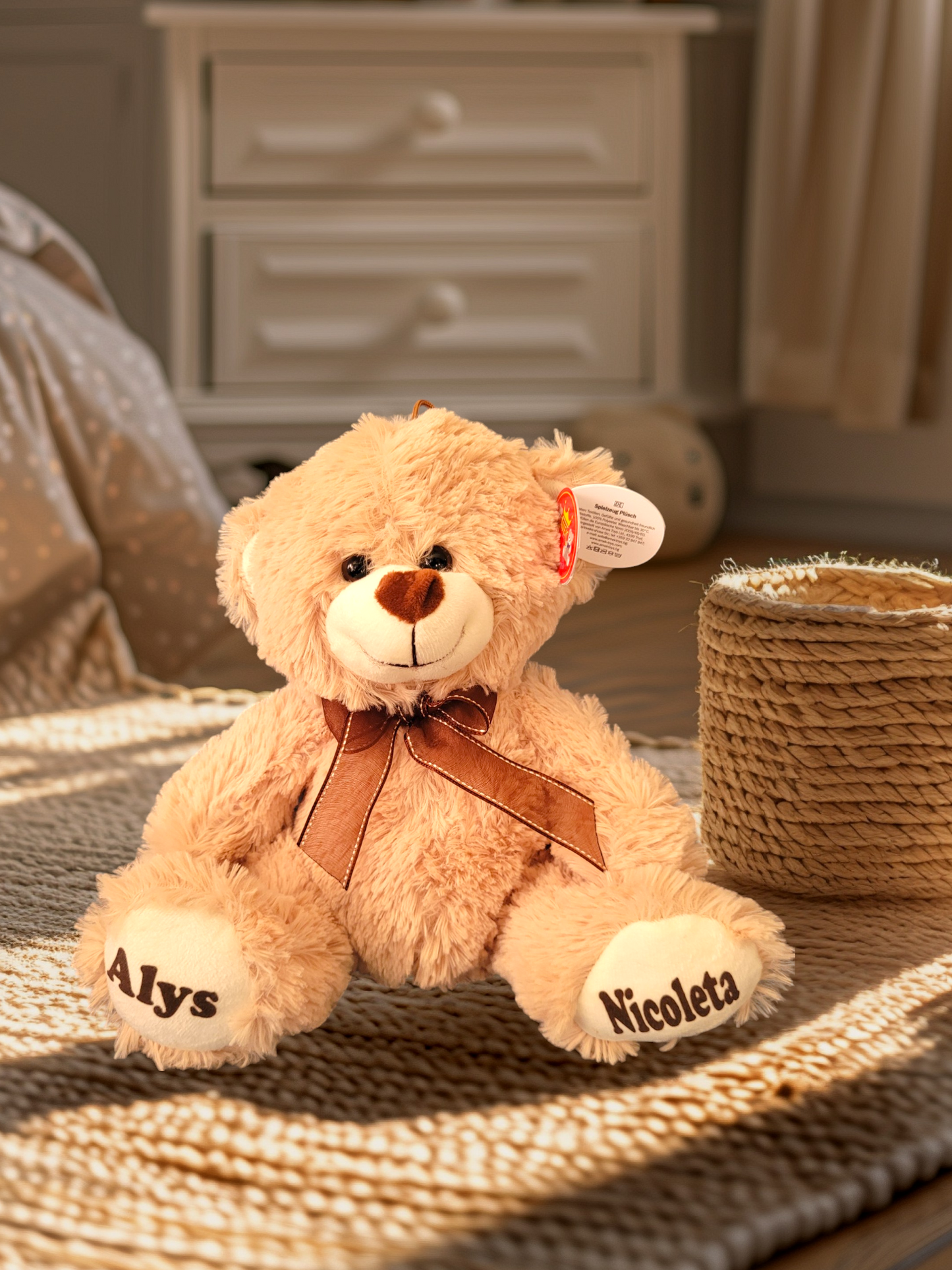 Ursuleț de pluș cu panglică