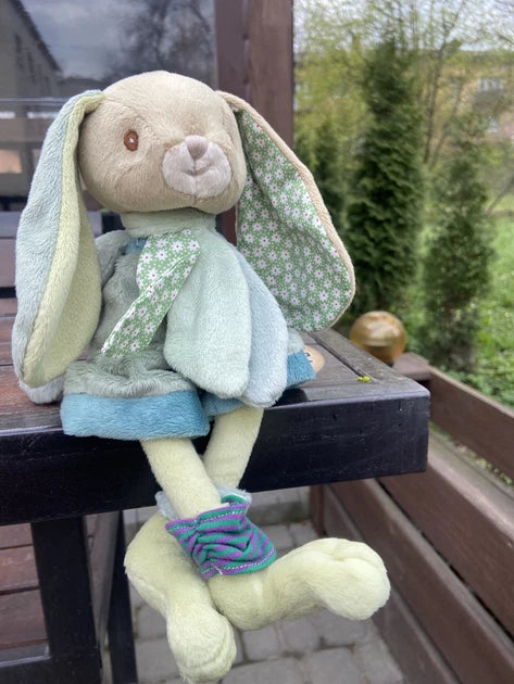 Benji – Iepuraș de Pluș Premium 30 cm