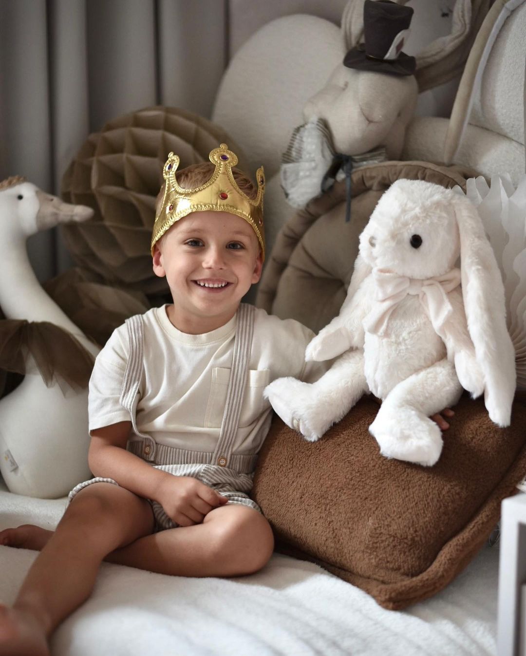 Archie – Iepuraș de Pluș Premium Extra moale și pufos 40 cm