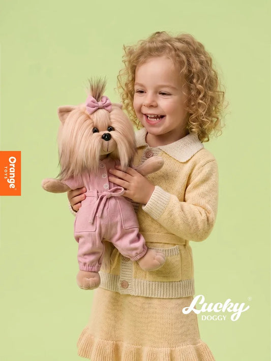 Lucky Yoyo Plimbare Confortabilă - Cățelușă de Pluș Premium Lucky Doggy