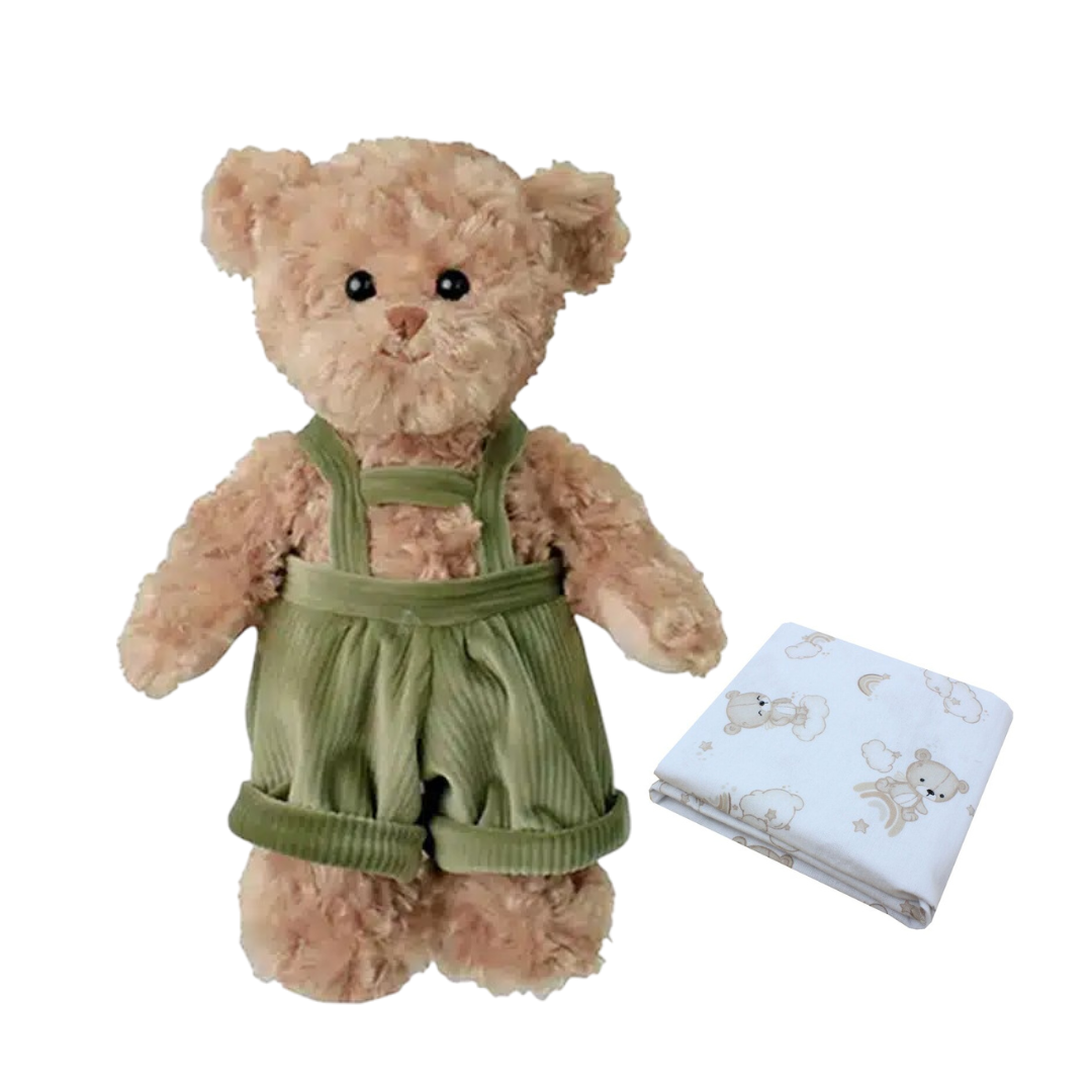 Jerome – Ursuleț de Pluș Premium 25 cm + CADOU Scutec bumbac 80x70cm