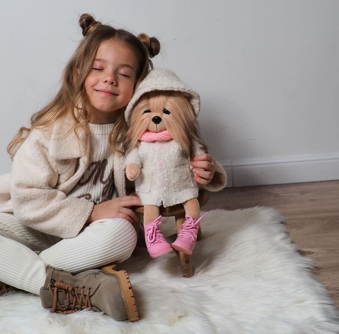 Lucky Yoyo Fashion – Căţeluşă de Pluş Premium Lucky Doggy