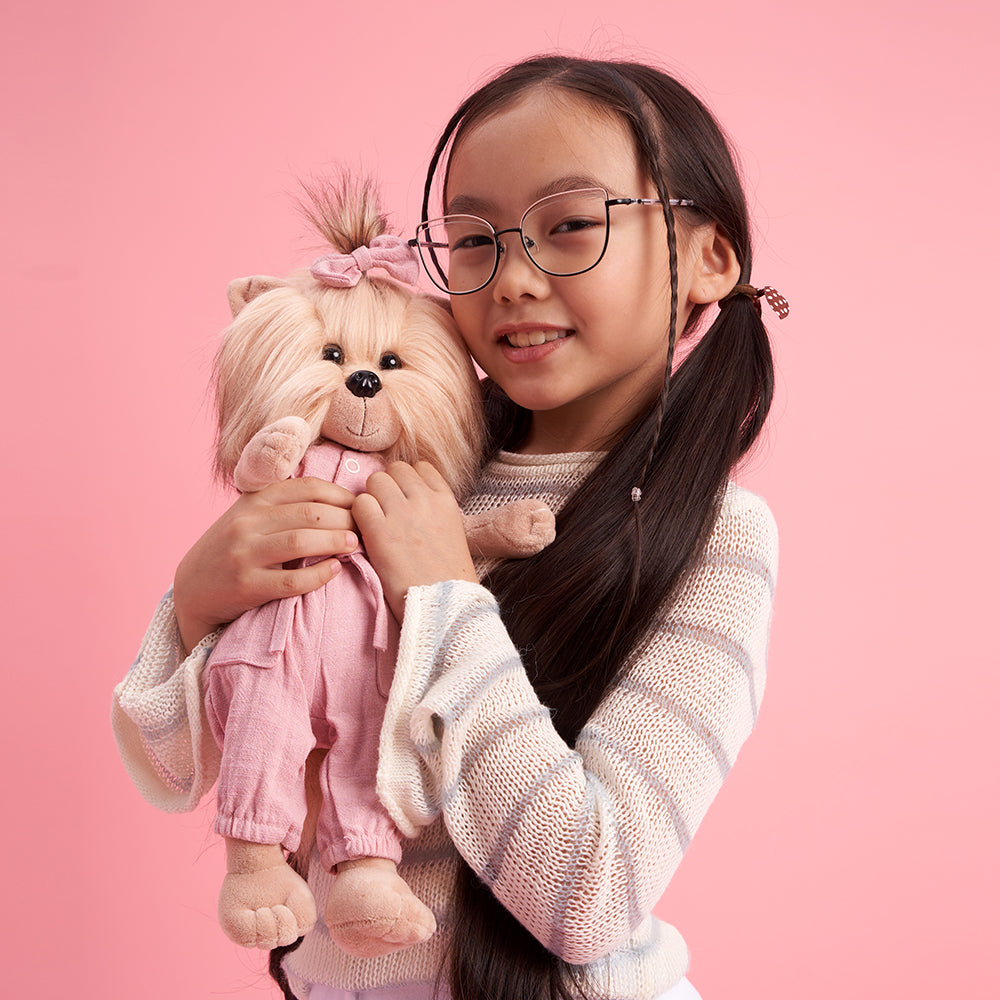 Lucky Yoyo Plimbare Confortabilă - Cățelușă de Pluș Premium Lucky Doggy