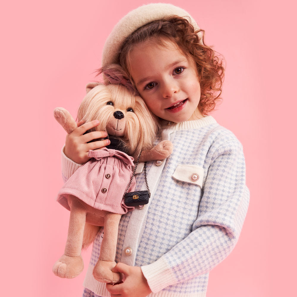 Lucky Yoyo Perfect Look – Căţeluşă de Pluş Premium Lucky Doggy