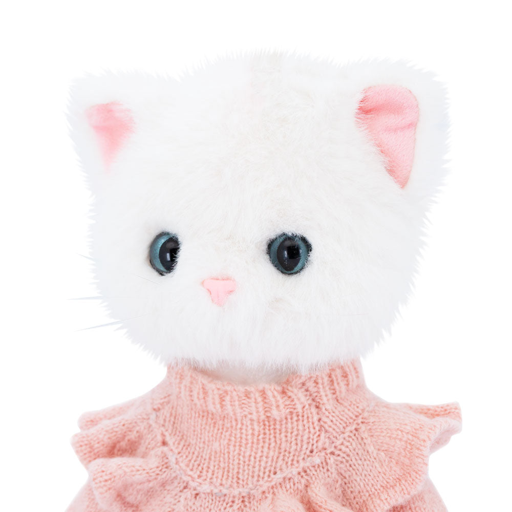 Lucky Kitty Denim Hearts – Pisicuță Premium de Pluş, 38 cm