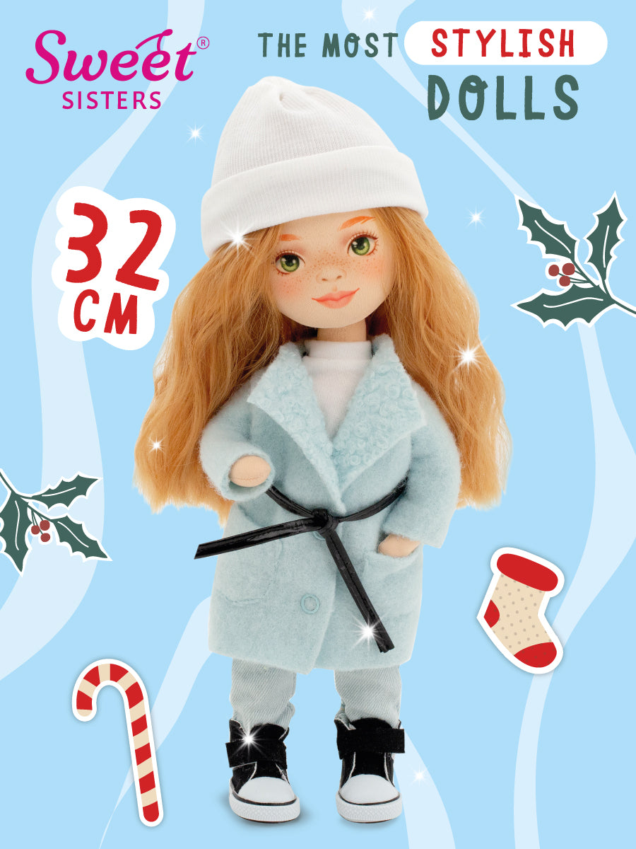 Sunny într-un Palton Mentă – Păpușă de Pluș Premium Sweet Sisters (32 cm)
