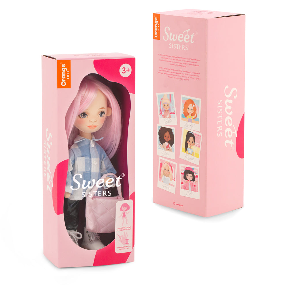 Billie într-o Cămașă în Carouri – Păpușă de Pluș Premium Sweet Sisters (32 cm)