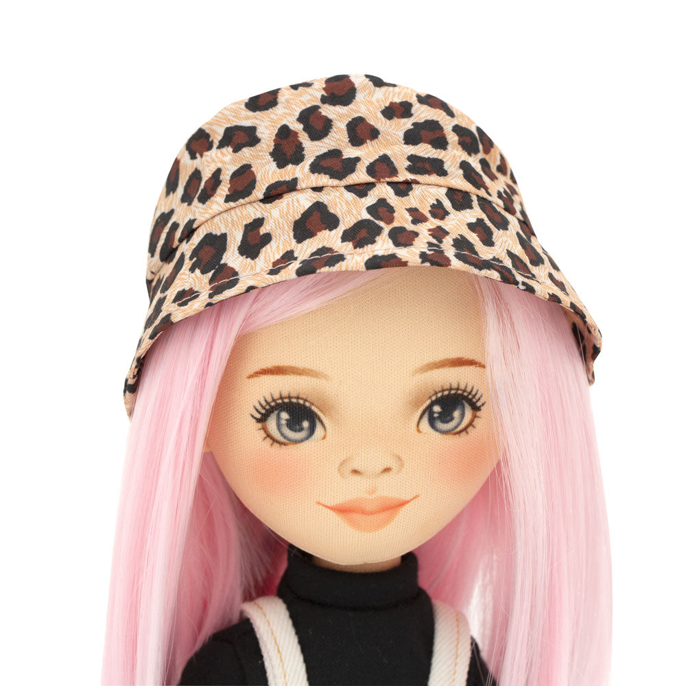 Billie în Rochie de Blugi – Păpușă de Pluș Premium Sweet Sisters (32 cm)