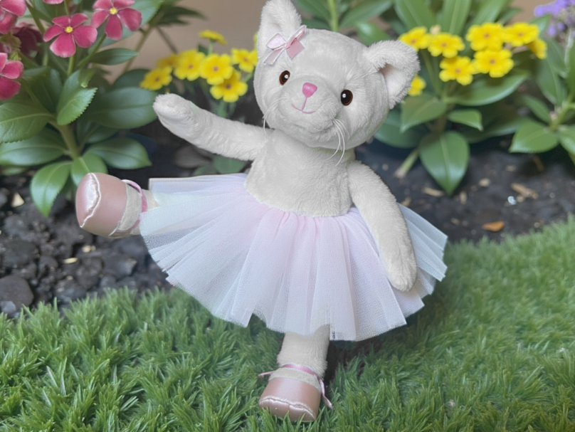 Balerina Albertina – Pisicuță de Pluș Premium 25 cm în CUTIE CADOU