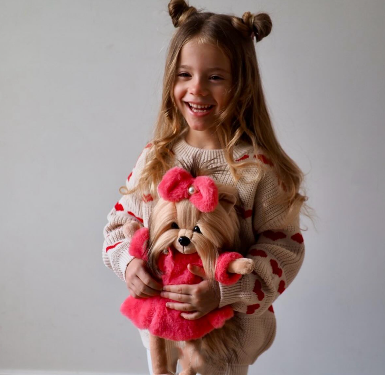 Lucky Yoyo Fashion Week – Căţeluşă de Pluş Premium Lucky Doggy