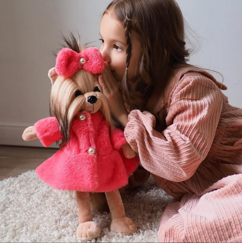 Lucky Yoyo Fashion Week – Căţeluşă de Pluş Premium Lucky Doggy