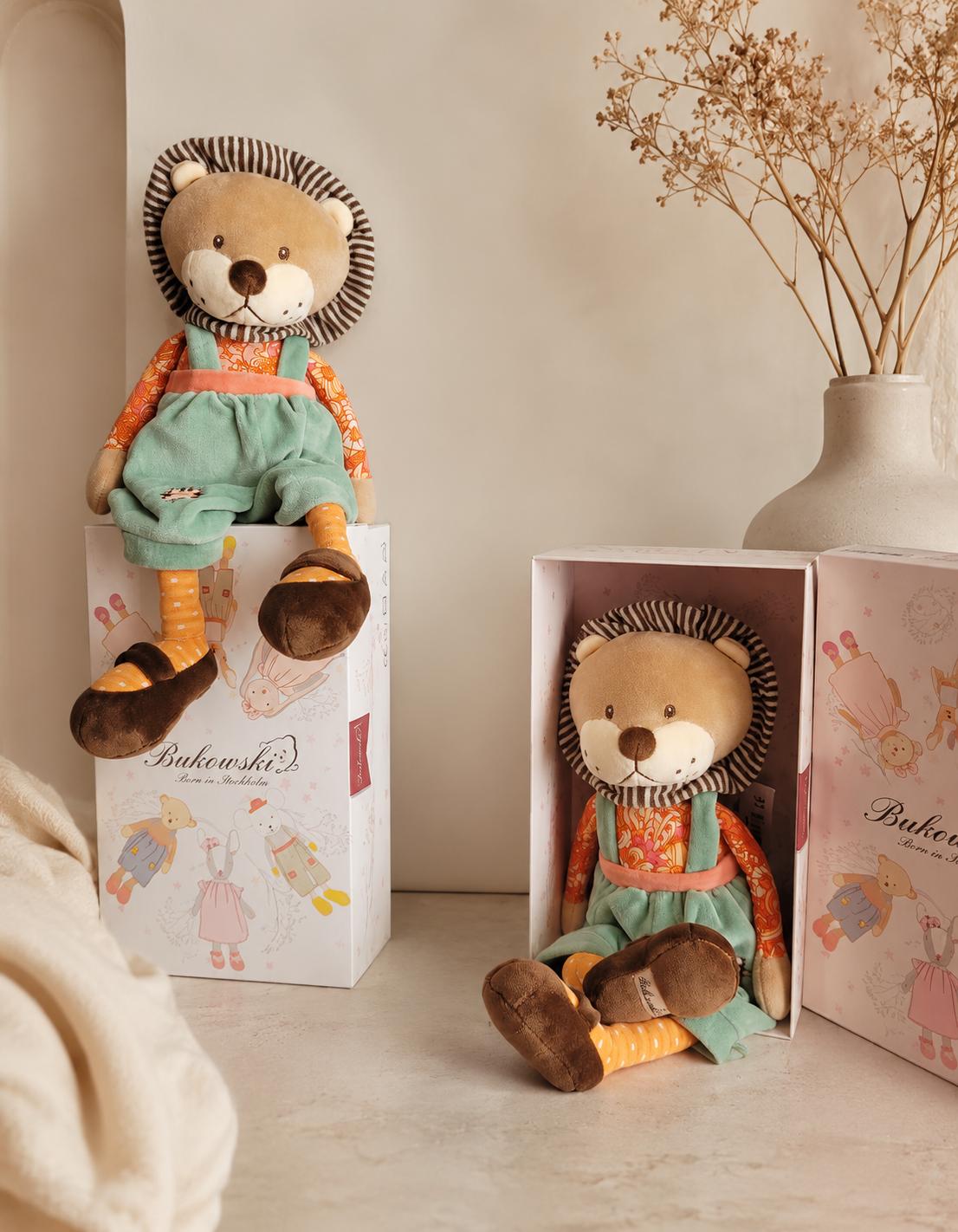 Happy Leo – Leu de Pluș Premium 30 cm în CUTIE CADOU