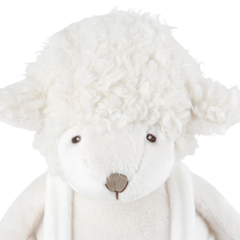 Mack – Oița de Pluș Premium 30 cm în CUTIE CADOU