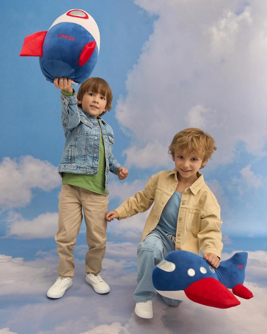 Relax - Rachetă – Perna-Jucărie de Pluș pentru Copii & Bebeluși (35 cm) Orange Toys